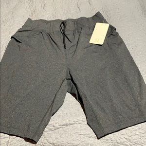 Lululemon Shorts NWT